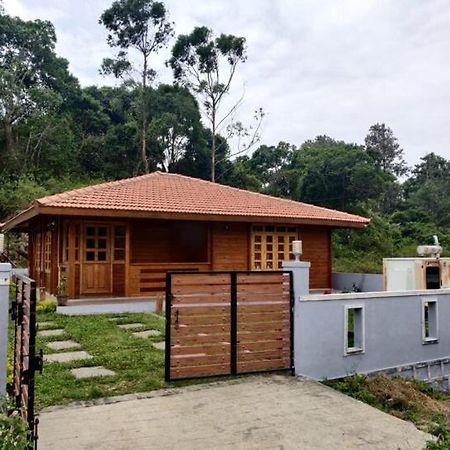 The Wood House, Yercaud Villa Exterior photo